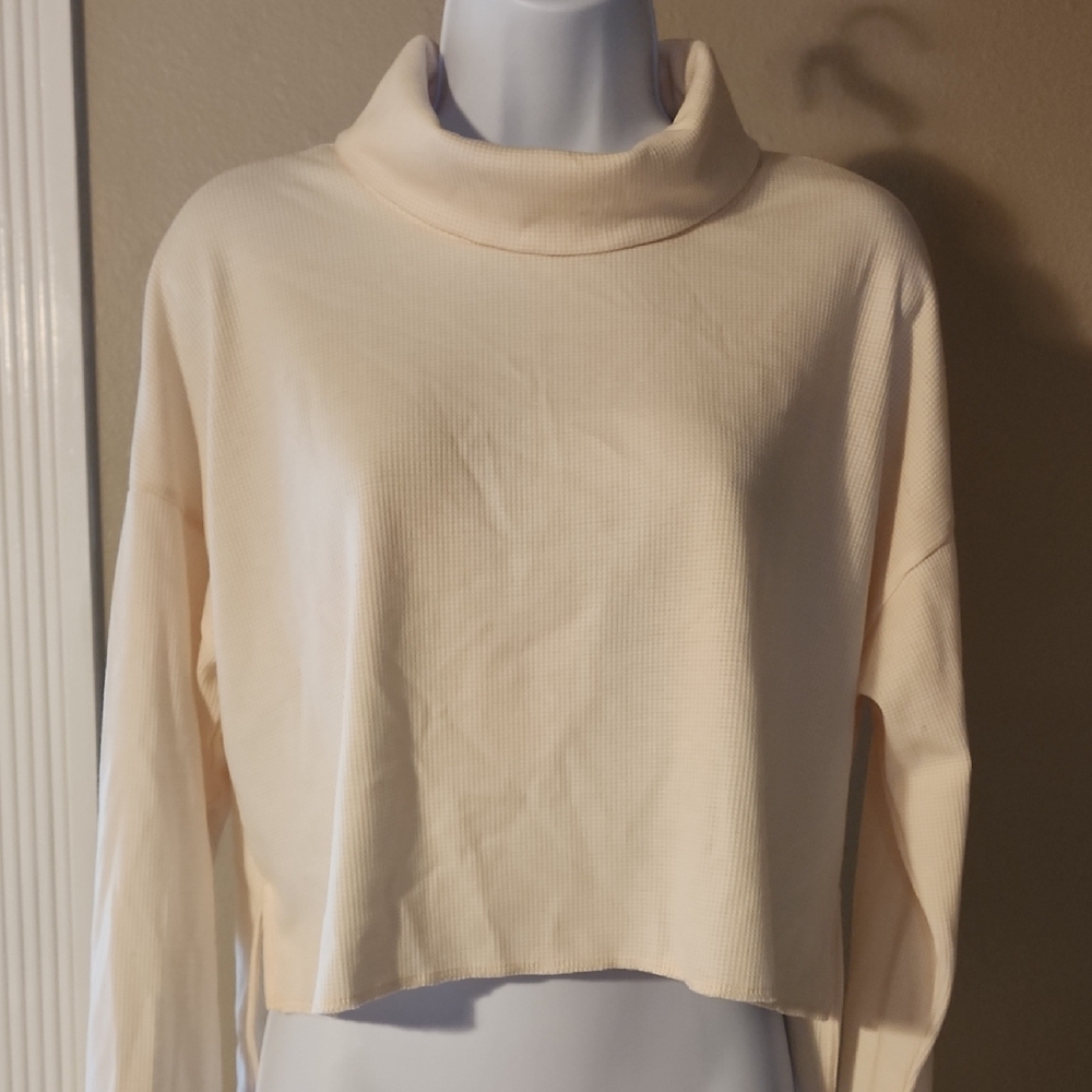 American Eagle Outfitters Long Sleeve Cream Waffle Knit Crop Top.